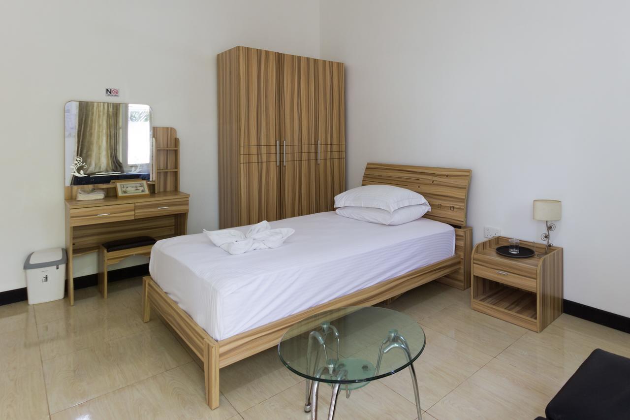 Surf Trip Maldives Hotell Thulusdhoo Eksteriør bilde