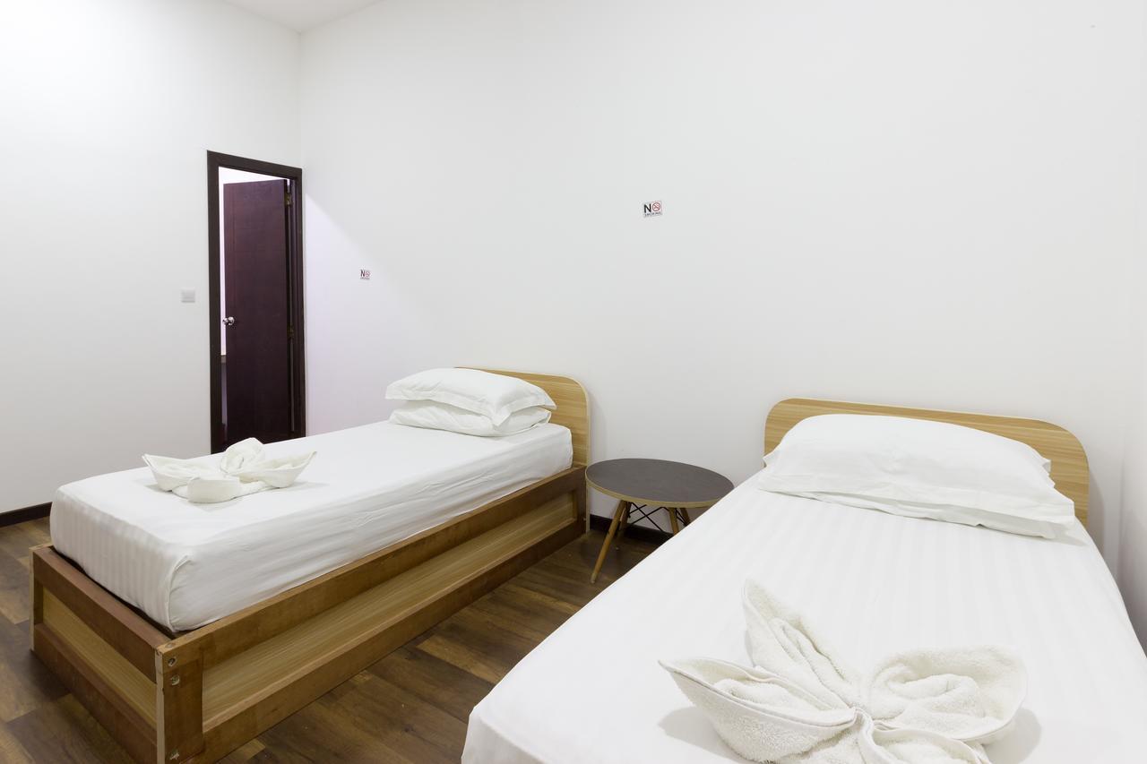Surf Trip Maldives Hotell Thulusdhoo Eksteriør bilde